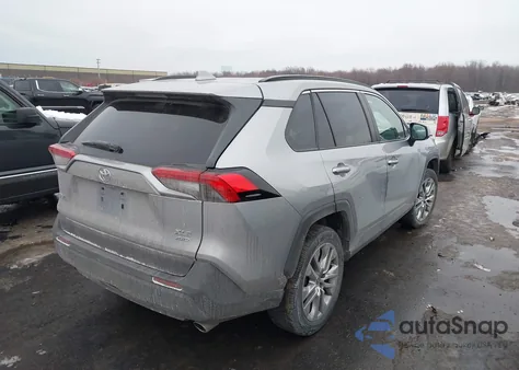 2023 Toyota Rav4 Xle Premium z USA, uszkodzony, nr VIN 2T3A1RFV7PC371222